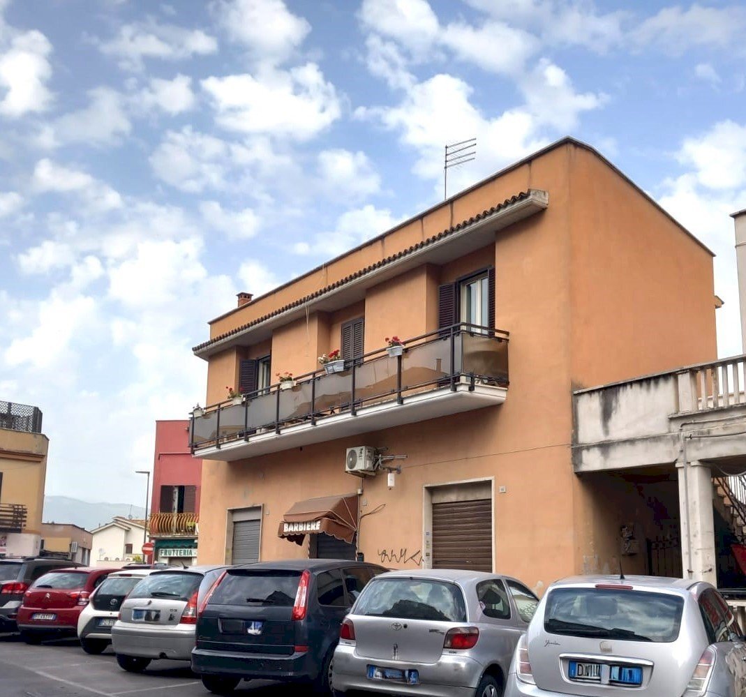 WhatsApp Image 2024-05-20 at 18.14.38.jpeg - Commercial Premises Corso Italia 50, Guidonia Montecelio - photo 1