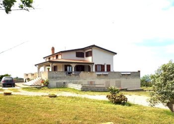 1.jpg - Casa indipendente Civitavecchia - foto 1