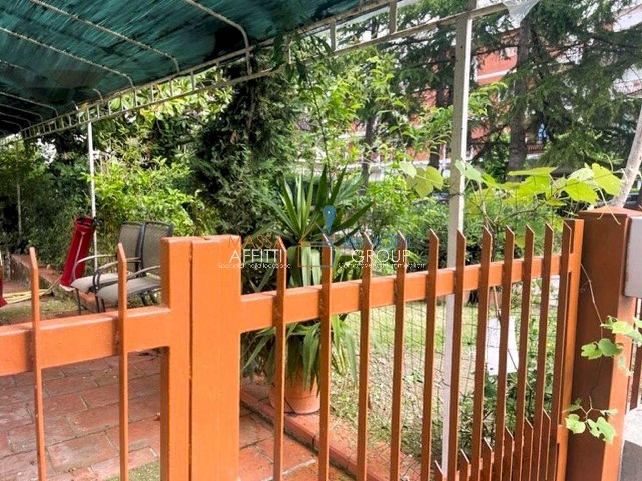 1268030-gk524grg.jpg - Magazzino Via Montecatini 3, Massa - foto 3