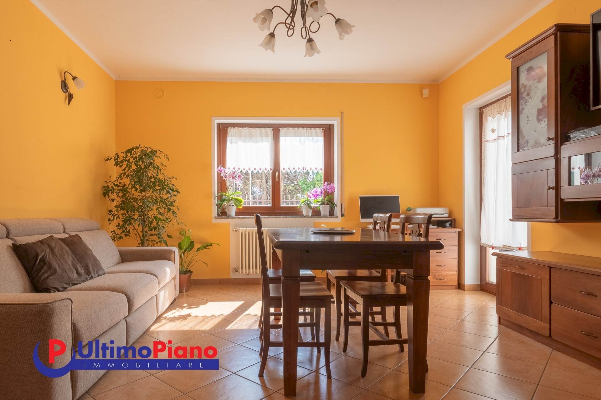 Three-room apartment Via Risorgimento 102/a, 102, Nus - photo 3