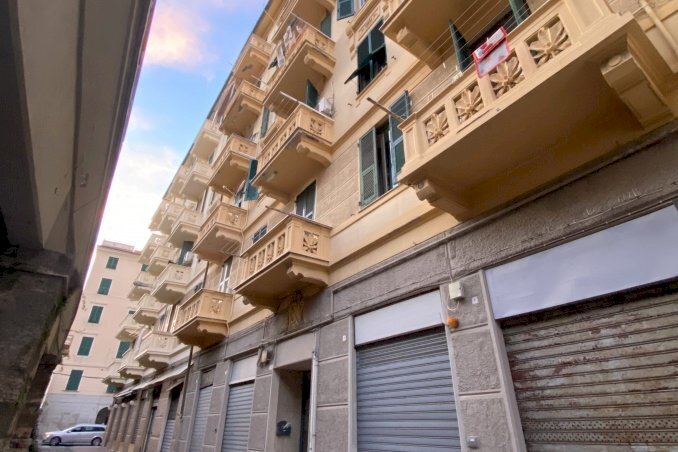 Three-room apartment Savona, Savona (neighborhood Darsena) - photo 1