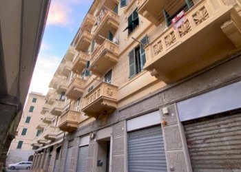 Three-room apartment Savona, Savona (neighborhood Darsena) - photo 1