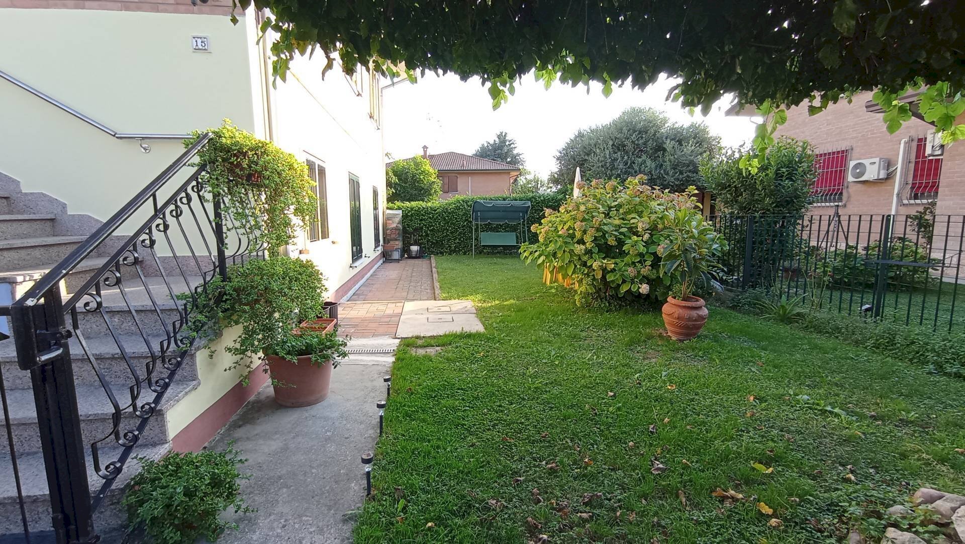 Semi-detached Villa Via Lorenzona, Ferrara (neighborhood Codrea) - photo 3