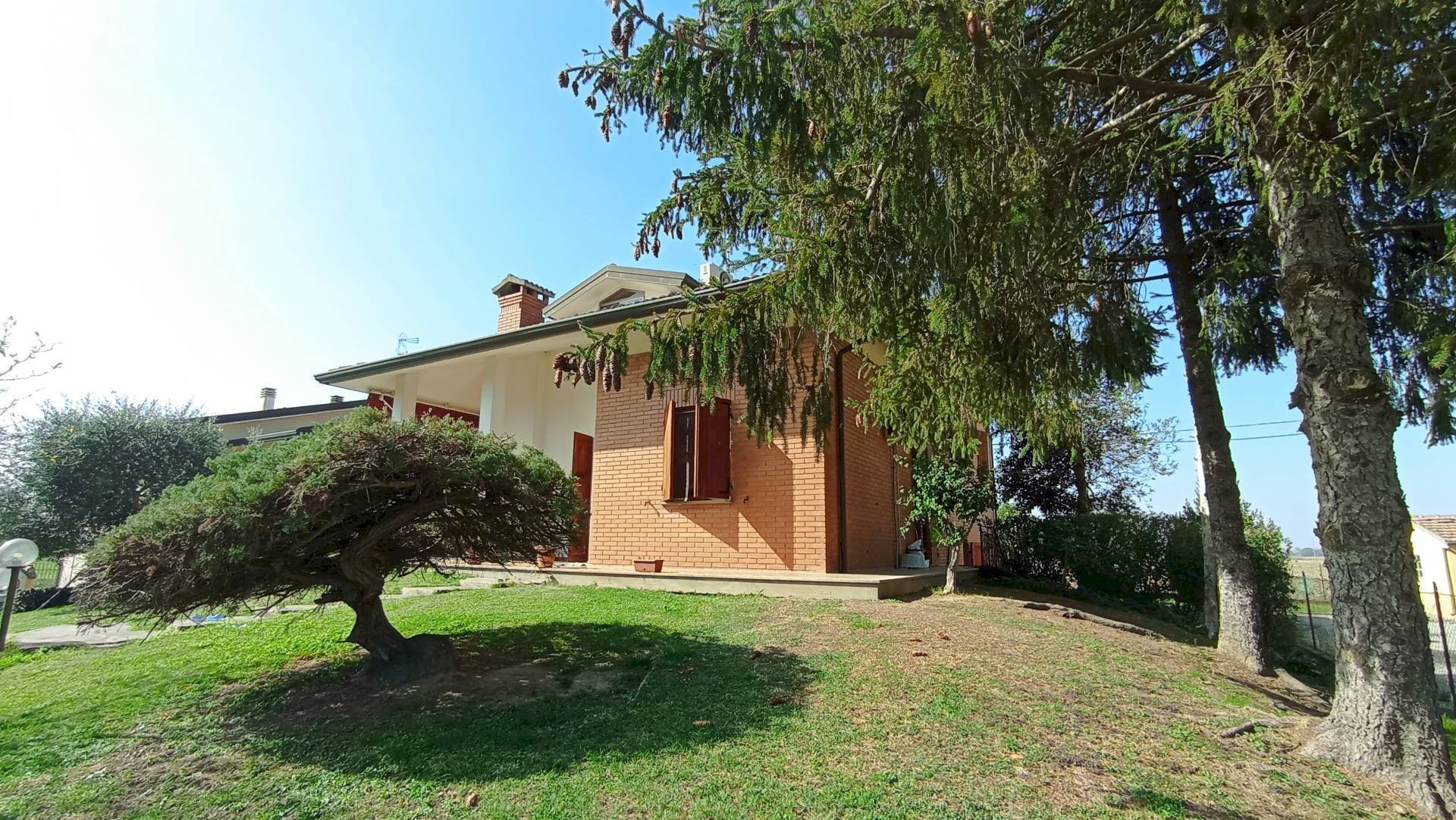 Villa Unifamiliare Via Bertolda, Ferrara (zona Viconovo) - foto 2