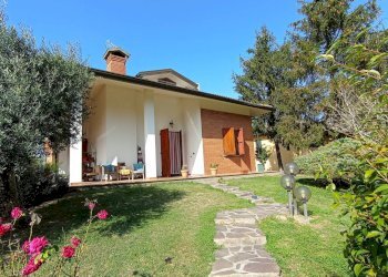 Villa Unifamiliare Via Bertolda, Ferrara (zona Viconovo) - foto 1