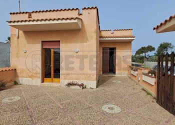 9ece6f9b-df11-4635-a1a1-89207cc80234.jpg - Casa indipendente Petrosino - foto 1