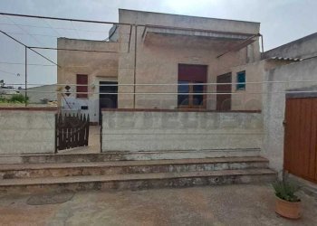 01a06f01-f2cc-4112-b70e-b9eb664a1b18.jpg - Casa indipendente Petrosino - foto 2