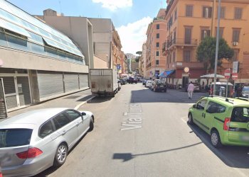 Commercial Activity Via Caracciolo, Roma (neighborhood Trionfale) - photo 2