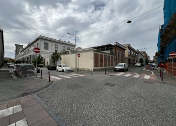 Locale Commerciale Via Cervino, Torino (zona Barriera Milano) - foto 29