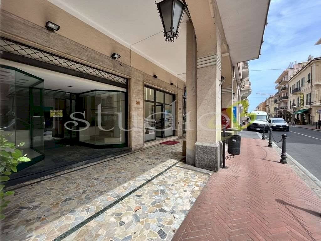 Zona - Negozio via Vittorio Emanuele, 100, Bordighera - foto 1
