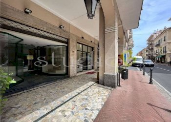 Zona - Negozio via Vittorio Emanuele, 100, Bordighera - foto 1