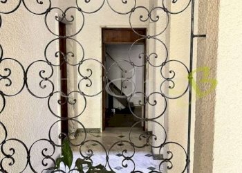 Interno palazzo - Negozio via Vittorio Emanuele, 100, Bordighera - foto 12