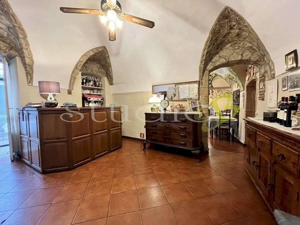 Stanza arredata - Ristorante via Verdi, snc, Seborga - foto 3