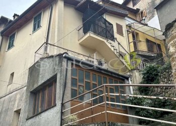 Facciata - Casa indipendente via Libero Alborno, snc, Ventimiglia - foto 3