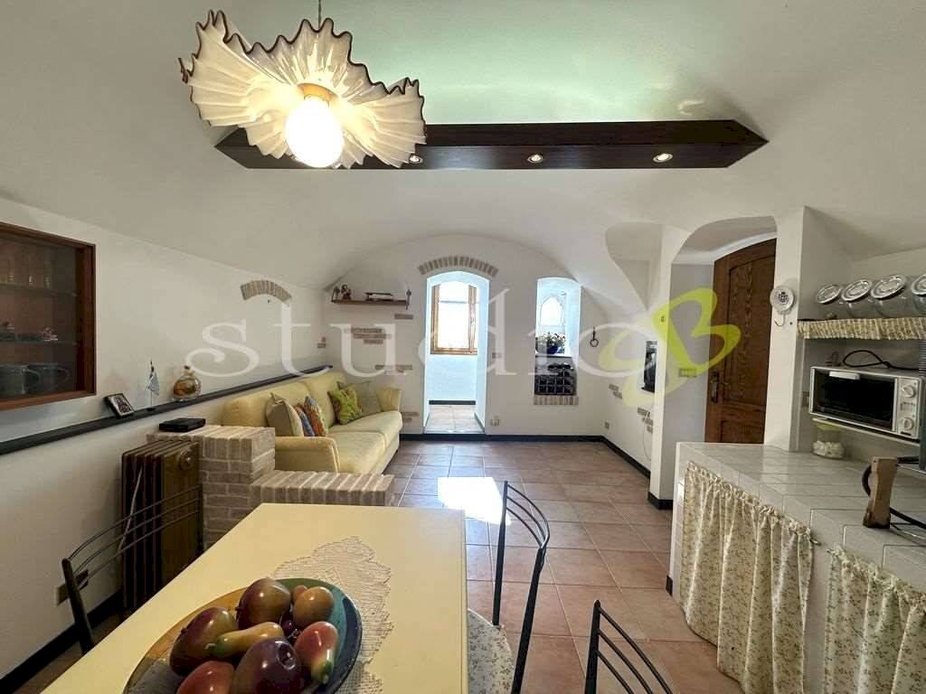 Salone - One-room apartment via Zecca, snc, Seborga - photo 2