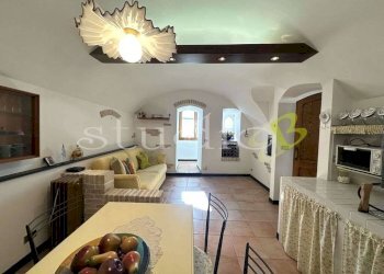 Salone - Monolocale via Zecca, snc, Seborga - foto 2