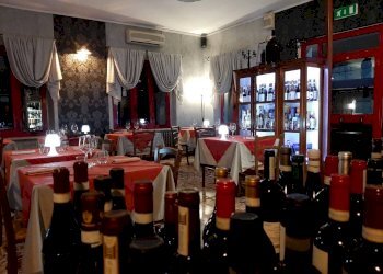 Interno non residenziale - Ristorante strada Piobesi, Carignano - foto 7