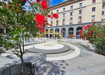 piazza - Bar Tavola Calda - Fredda piazza Monte Grappa, 6, Varese - foto 3