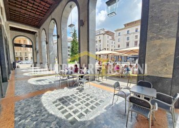 portico - Bar Tavola Calda - Fredda piazza Monte Grappa, 6, Varese - foto 5