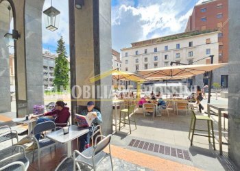 portico - Bar Tavola Calda - Fredda piazza Monte Grappa, 6, Varese - foto 6