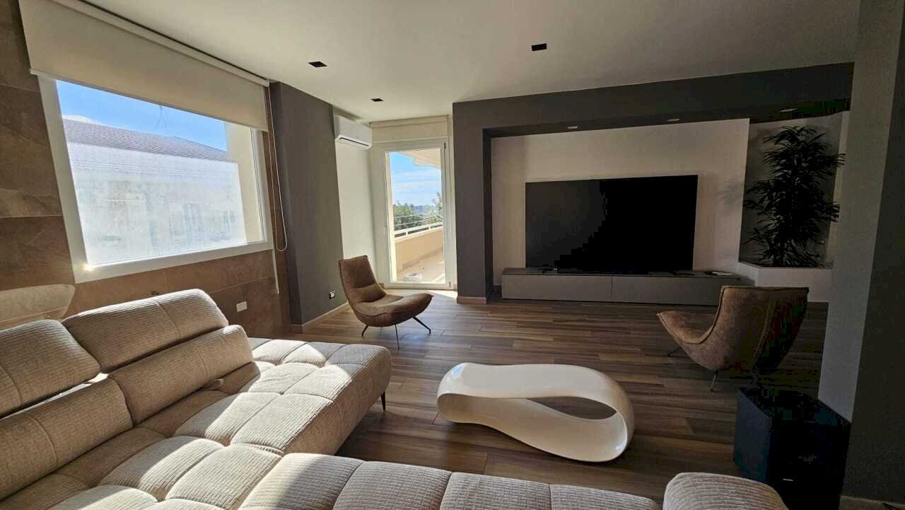 WhatsApp Image 2025-12-30 at 18.20.19 (3).jpeg - Villa Modica - foto 3