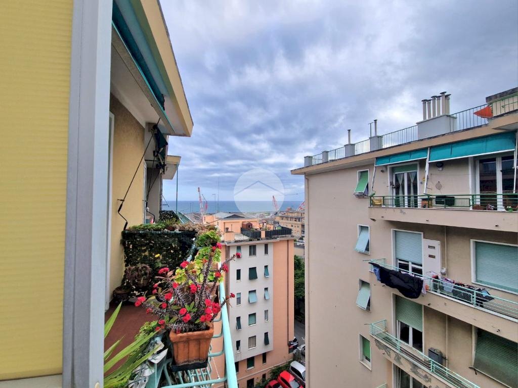 Two-room apartment Via De Mari, Genova (neighborhood Palmaro) - photo 1