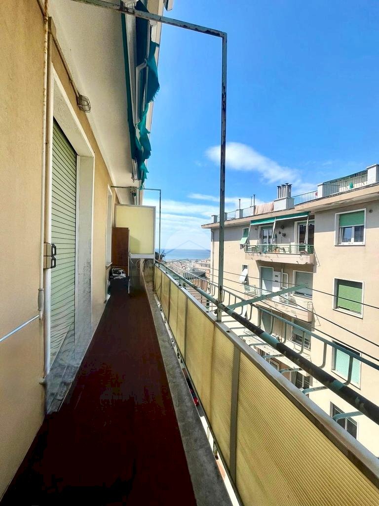 Two-room apartment Via De Mari, Genova (neighborhood Palmaro) - photo 1