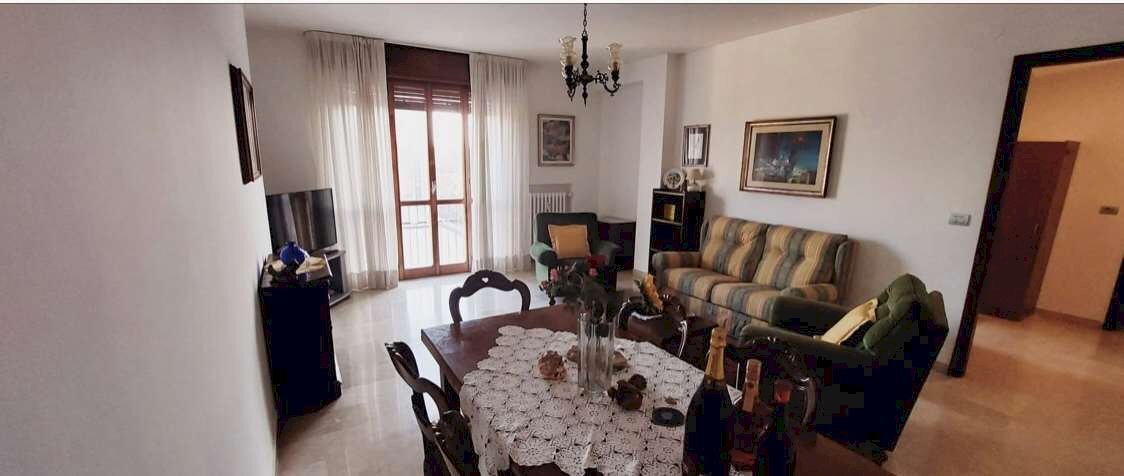 Three-room apartment Modena - photo 1