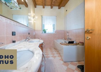 Four-room apartment Via Roma, Valbrembo - photo 14