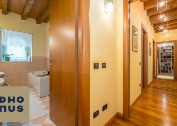 Four-room apartment Via Roma, Valbrembo - photo 16