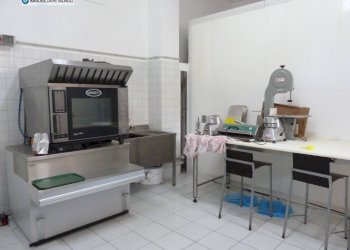 Locale Commerciale Via America, Termoli - foto 12