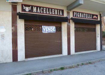 Locale Commerciale Via America, Termoli - foto 28