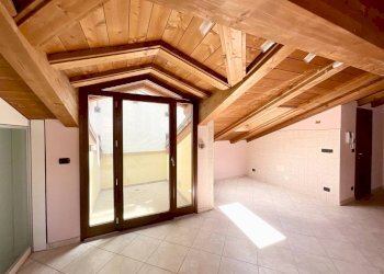 ZONA GIORNO - Two-room apartment Busca - photo 1