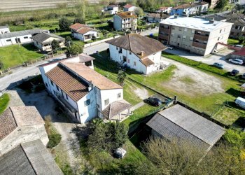 Two-room apartment Mesola - photo 2