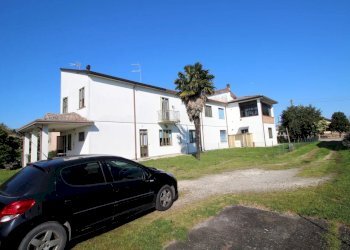 Two-room apartment Mesola - photo 5