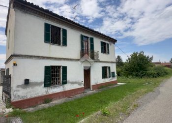 Casa indipendente Strada Statale per Voghera, Tortona - foto 1