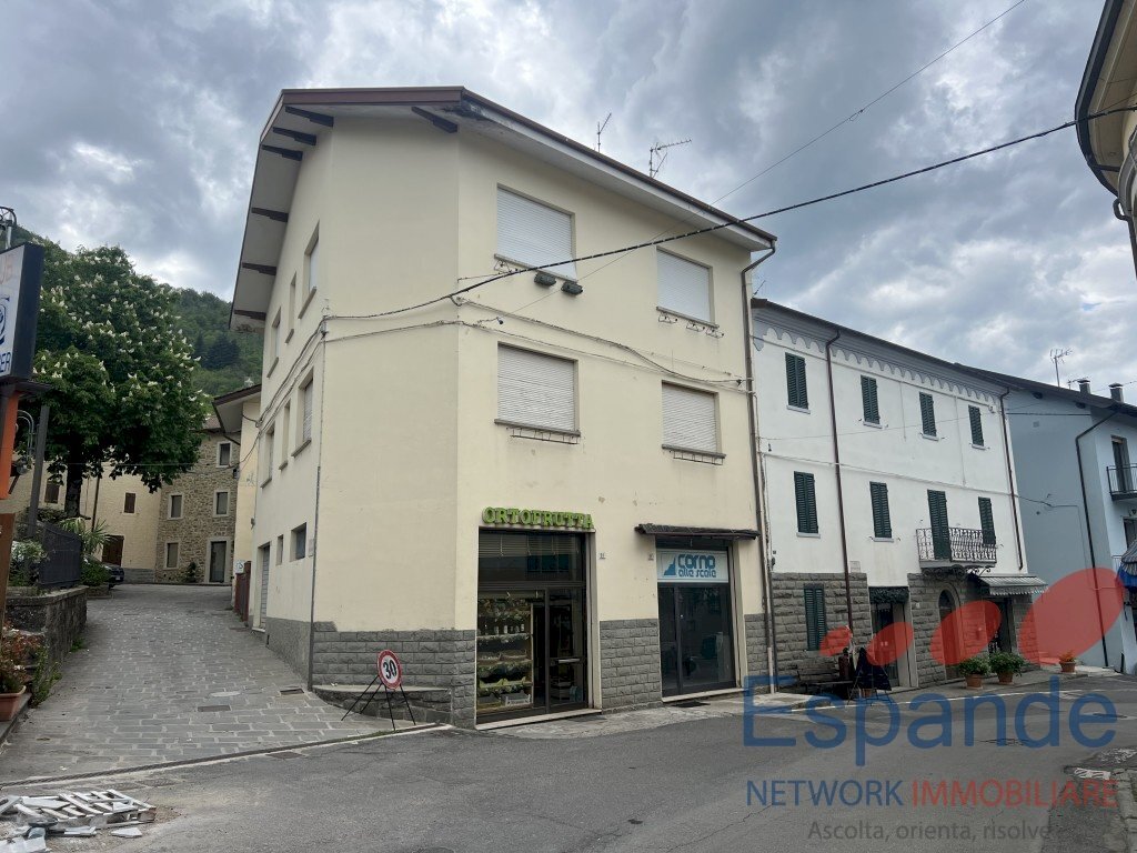 Shop Lizzano in Belvedere - photo 1