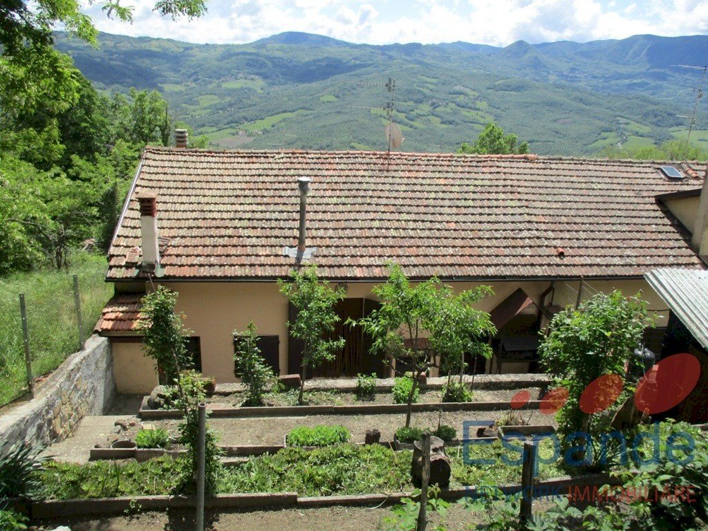 Independent house Castel di Casio - photo 1