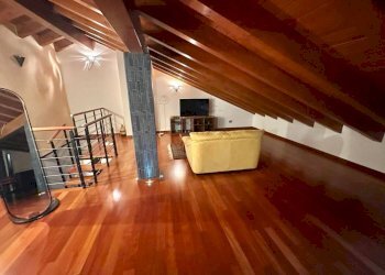 Mansarda - Trilocale piazza San Graziano, Arona - foto 18