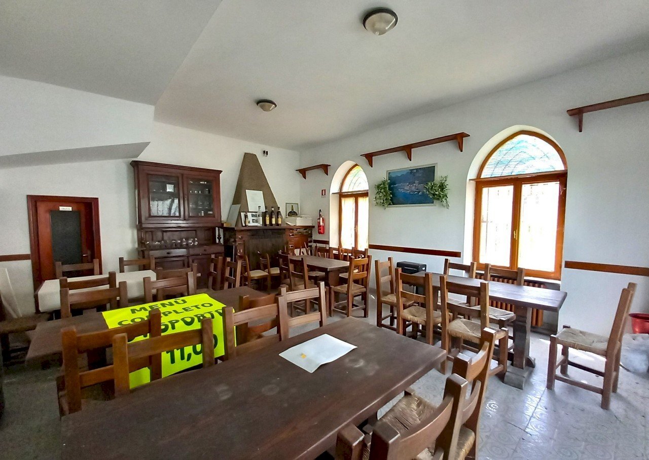 003.jpg - Locale Commerciale Camogli - foto 3