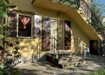 Portion of a house Faeto - photo 1