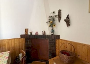 Portion of a house Faeto - photo 2
