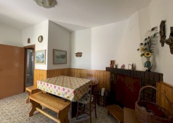 Portion of a house Faeto - photo 3