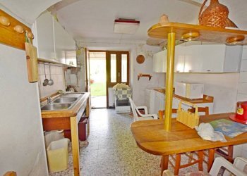 cucina - Casa indipendente Cascina Cerlau, San Michele Mondovì - foto 10