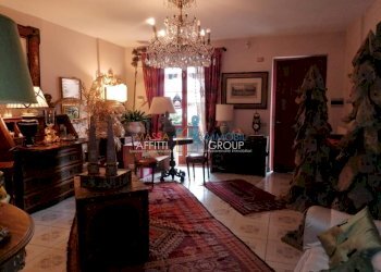 1268325-y9k128c.jpg - Villa a Schiera Via Campo d'Appio 19, Carrara - foto 3