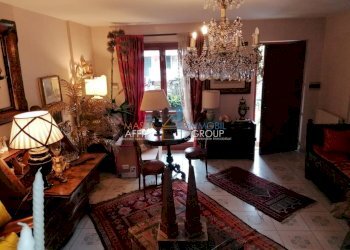 1268325-tvrw6j (1).jpg - Villa a Schiera Via Campo d'Appio 19, Carrara - foto 4