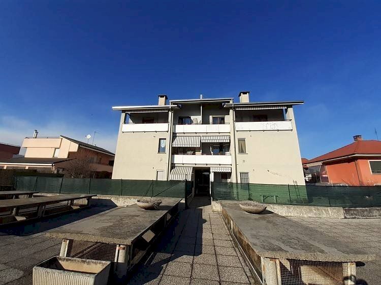 Facciata - Trilocale via Speranza, 28, Carignano - foto 1