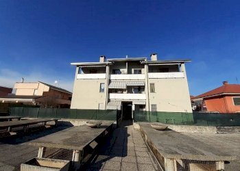 Facciata - Trilocale via Speranza, 28, Carignano - foto 1