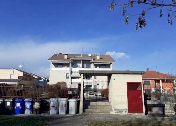 Facciata - Trilocale via Speranza, 28, Carignano - foto 2