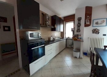 Cucina - Trilocale via Speranza, 28, Carignano - foto 5